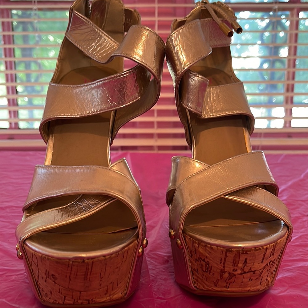 JustFab Gold Platform Cork Wedge Heels Size 8